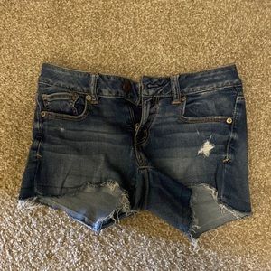 American Eagle 2.5” shorts